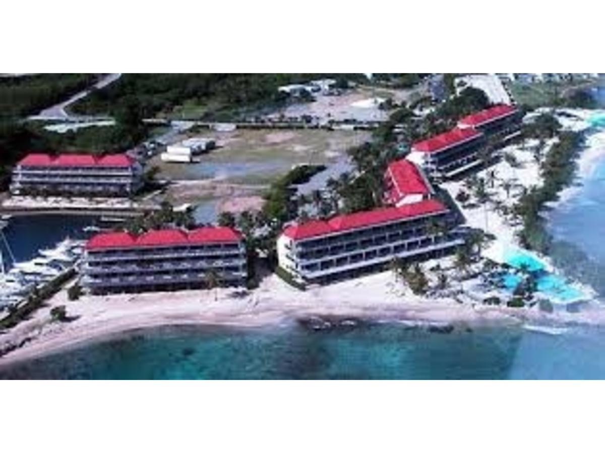 Luxury Beachfront - One Step To Sapphire Beach East End  Exterior photo